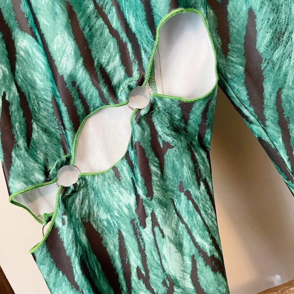NEW Free People x Kim Shui Green Stripe Cutout Leggings - Picture 12 of 16
